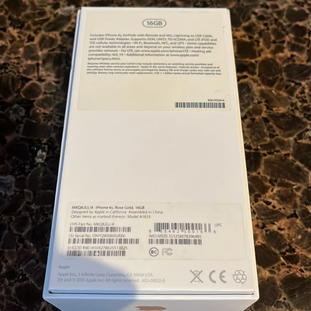 Iphone 6 headphones New 2 pairs Great 4 Commercial Airlines